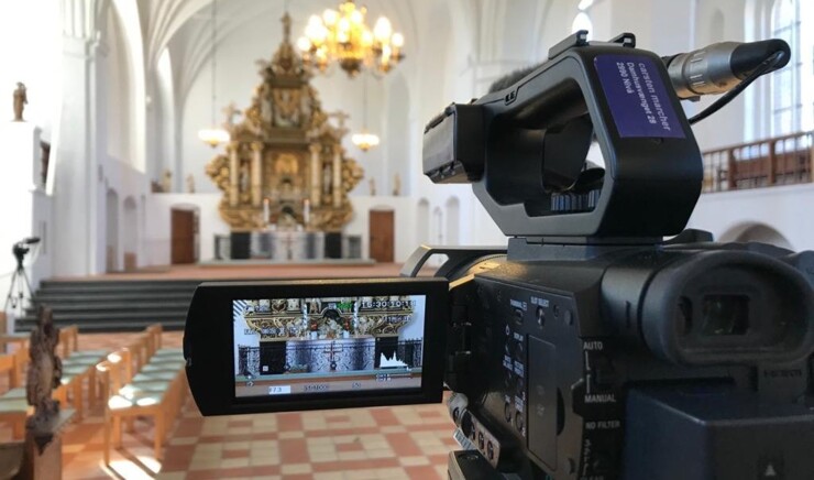 Videokamera i kirke